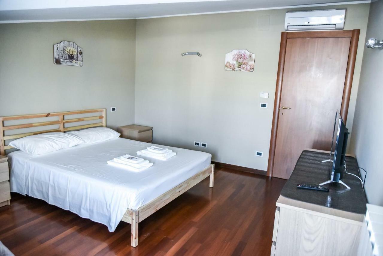 Ferienwohnung Attic Aries Montesilvano Marina Exterior foto